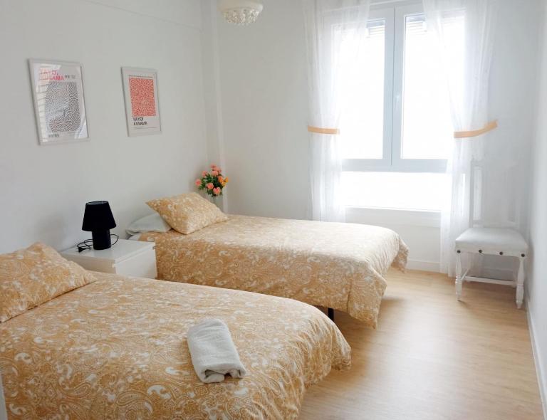 Aroa's Home -Sirimiri Apartments- - Ferienwohnung Zumaia