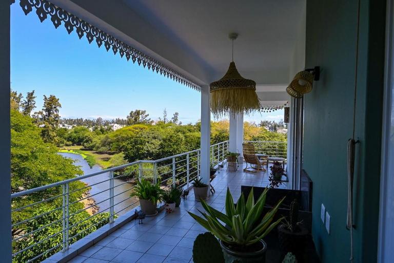 Magnifique Penthouse, proche mer, au calme - Bed and Breakfast Flic en Flac