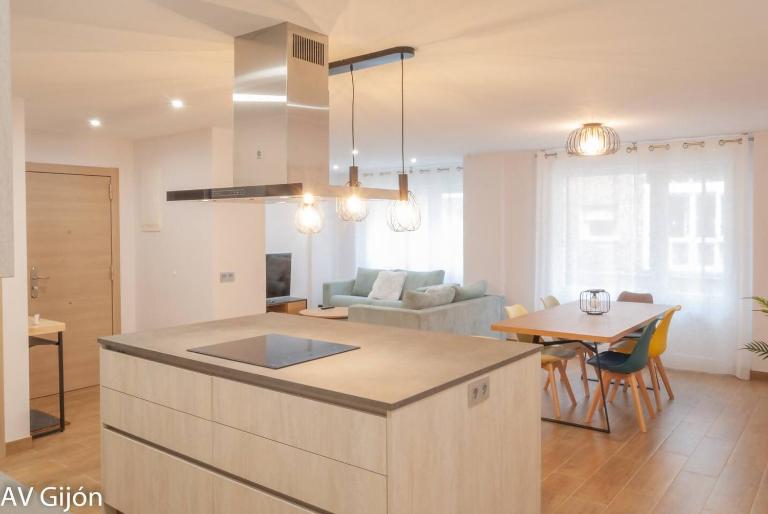 AVG Alfonso I - B&B Gijón