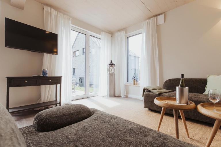 "Rügen Resort Sagard" großzügige, gemütliche Doppelhaushälfte "Finn" mit Terrasse - Ferienwohnung Sagard