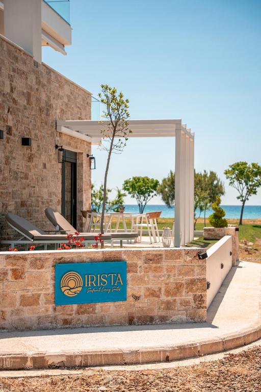 Irista - Bed and Breakfast Néa Flogitá
