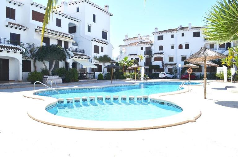 CABO ROIG Apartment Near The Beach - B&B Urbanizacion los Balcones