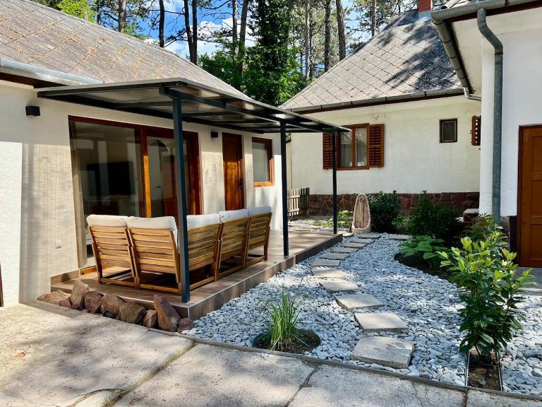 Muse resort - Tiny home by Lake Balaton - Chambres d'hôtes Siófok