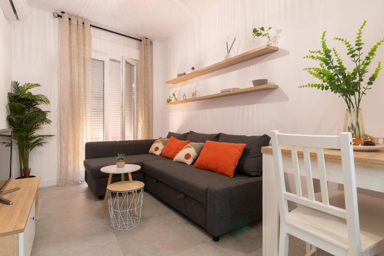 apartamento cardenal albornoz - B&B Huelva