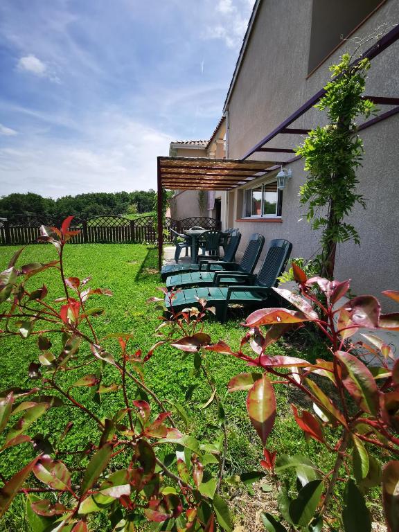 Appartement avec jardin et vue sur campagne - Ferienwohnung Puydaniel