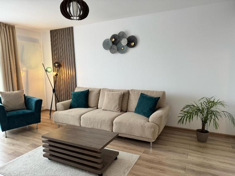 Urban Spot Coresi - B&B Braşov