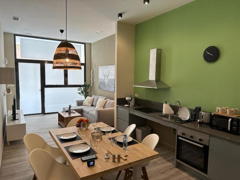 Loft para 6 pax, 15 min de Ciencias y Artes y AC - B&B Valencia