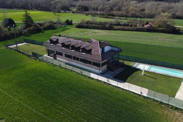 Casa Rural Camino Blanco - B&B Burgos