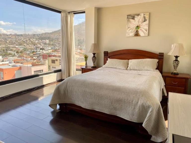 Apartamento hermoso de Lujo en Ambato - Chambres d'hôtes Huamboya