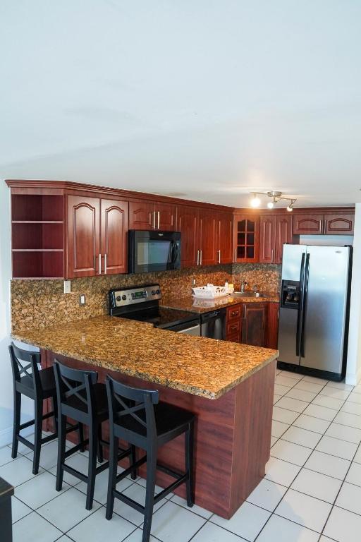 Shine Suites Balcony Duplex 5 - Ferienwohnung Miami Beach