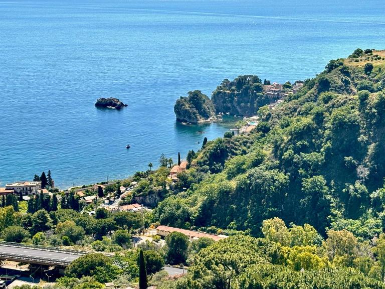Mara's house, 10 minuti a piedi dal centro, parcheggio privato - Ferienwohnung Taormina