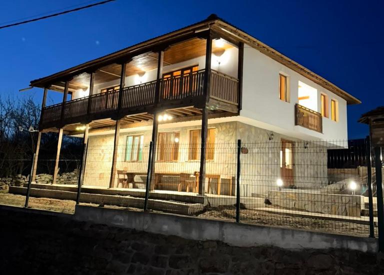 Къща за гости Кършеви - B&B Elena