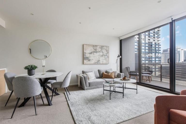 Marlowe on Russell - Elevated Living - B&B Melbourne