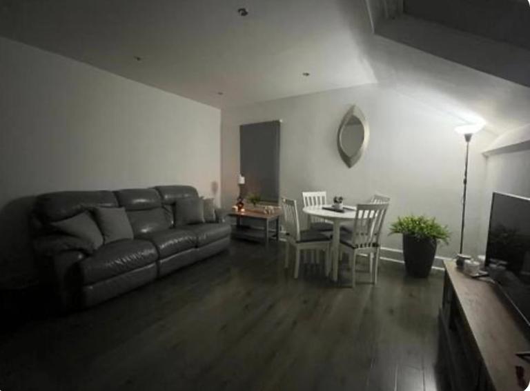 Hidden Hideaway by the Beach - B&B Rhyl