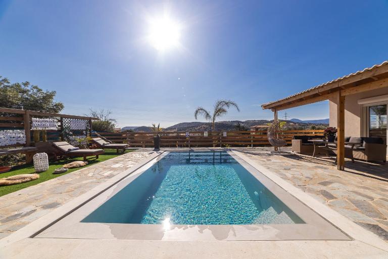 RELAXING POOL HOUSE IN LAGONISI 1 - Ferienwohnung Kalývia Thorikoú