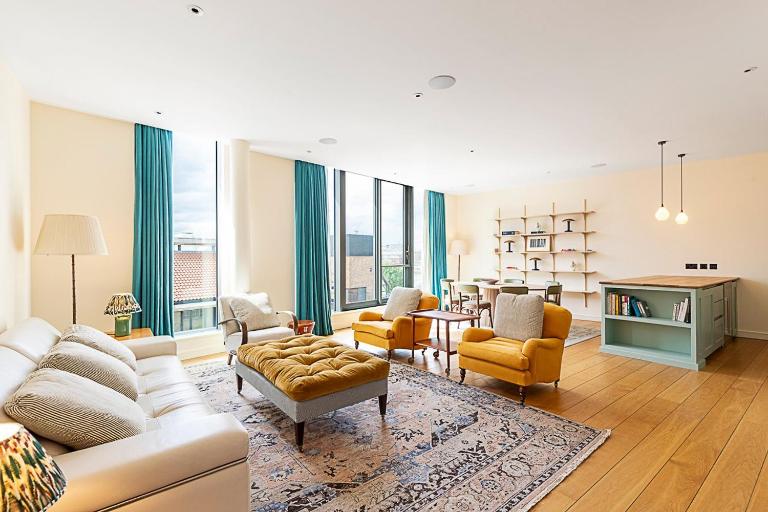 Luxury Penthouse Overlooking the Thames - B&B London