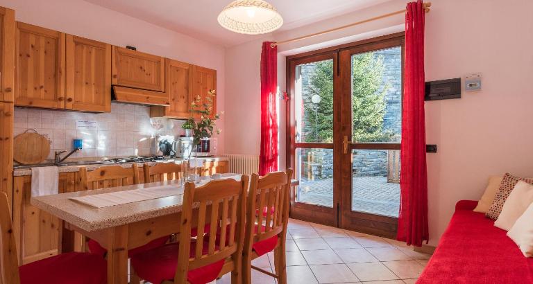 Lanterna Apartment 2 - B&B Chiesa in Valmalenco