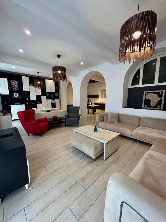 A Casa di Lamu, eleganza in Piazza della Vittoria, 140mq - Ferienwohnung Pavia