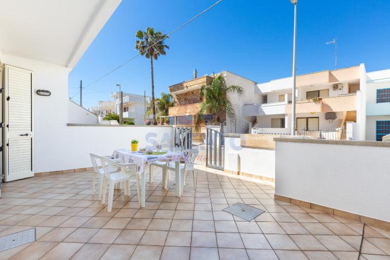 Salentoandmore - Appartamento Grecale Piano Terra - B&B Torre Pali