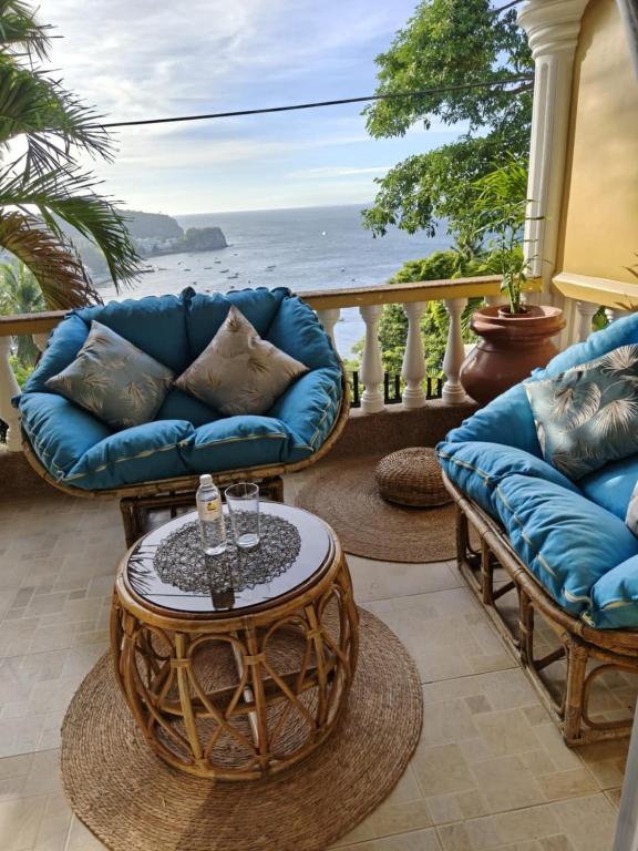 Family 2 bed apartment with stunning sea views - Ferienwohnung Puerto Galera