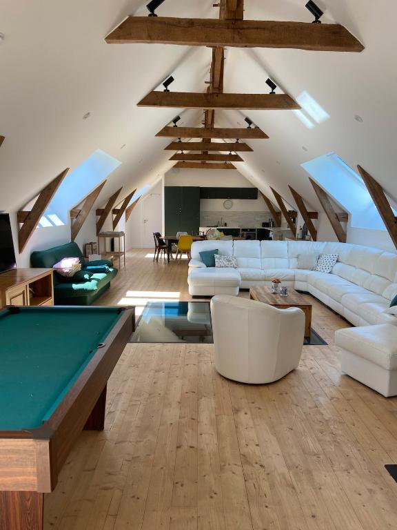 Gite 8-10 pers, 4 chambres, billard, jardin - Ferienwohnung La Bouëxière