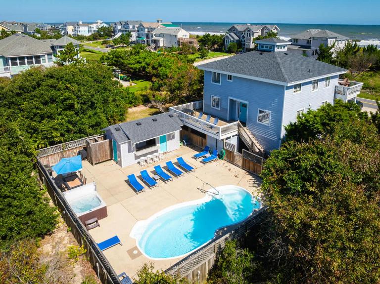 Semi-Oceanfront with Heated Pool Cabana Ocean Views - B&B Corolla