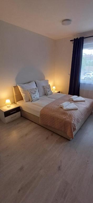 Cozy and modern apartment near Brno city center - Ferienwohnung Hážovice