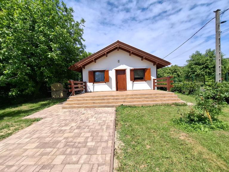Fakuckó Vendégház - B&B Balatongyörök