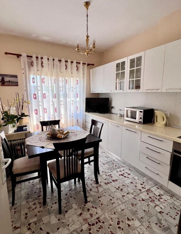 Ela guest house - B&B Vlorë