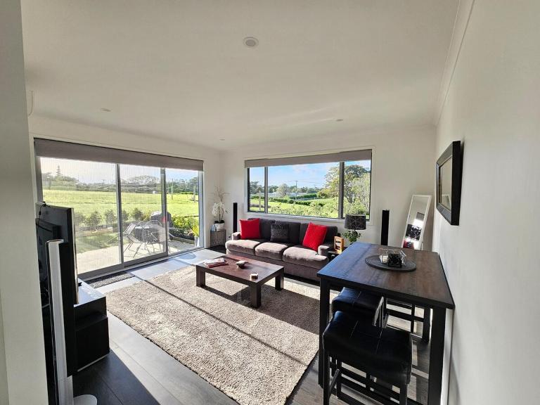 Kumeu Wine Region Escape Near All Wedding Venues And Wineries - B&B Kumeu
