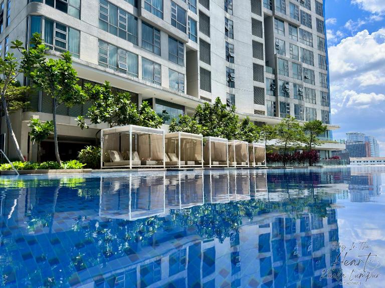 Ruhmah Suite Bukit Bintang - Infinity Pool & Rooftop Jacuzzi with KL Views - B&B Kuala Lumpur