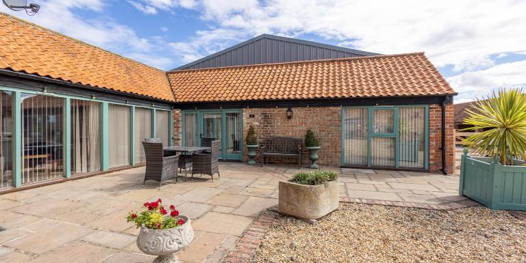 Holton Lodge Holiday Cottages - B&B Holton le Clay