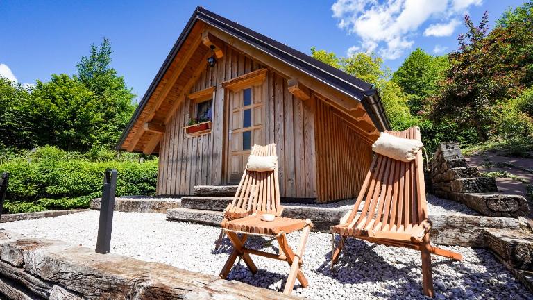 Glamping Avantura- a natural getaway by the Kolpa River - B&B Kostel