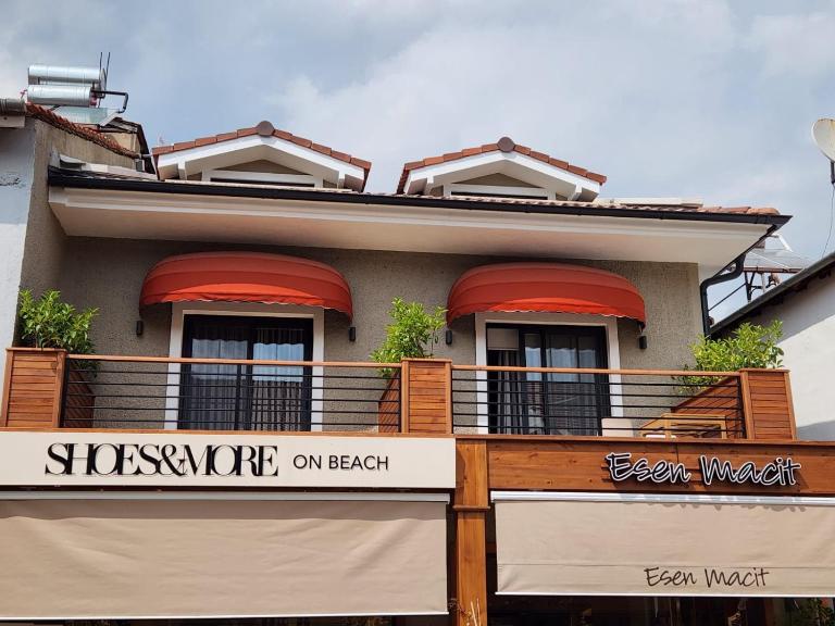 Demir Point Suites by Villa Safiya - Bed and Breakfast Göcek