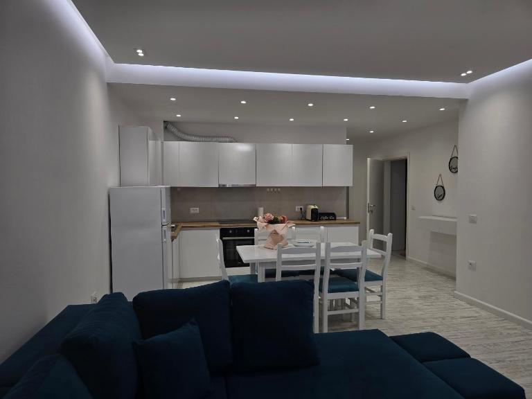 Anoor West - Ferienwohnung Durrës