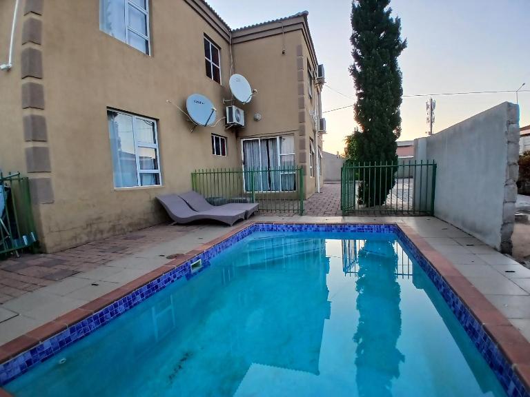 Kimberland Guest House Block 10 - B&B Gaborone