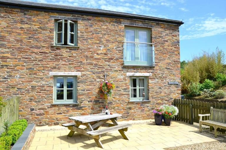 Hawthorn Cottage Luxury stone Built Cottage - B&B Tregoney