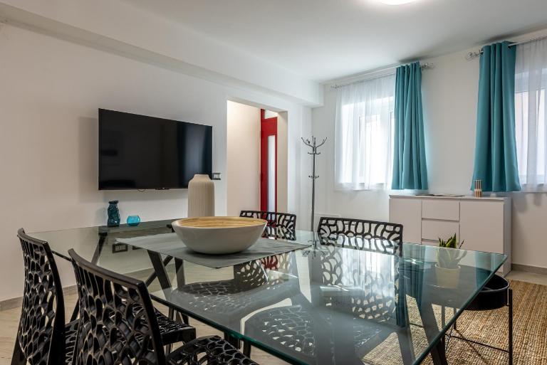 Cà De La Mari - Relax e Privacy sul Lago - B&B Porto Ceresio