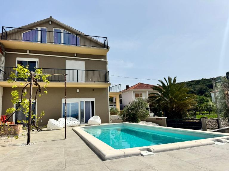 Luxury apartments Lun - Chambres d'hôtes Lun