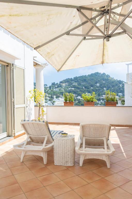 CapriGetaway - La Rosa Bianca - B&B Ciudad de Capri