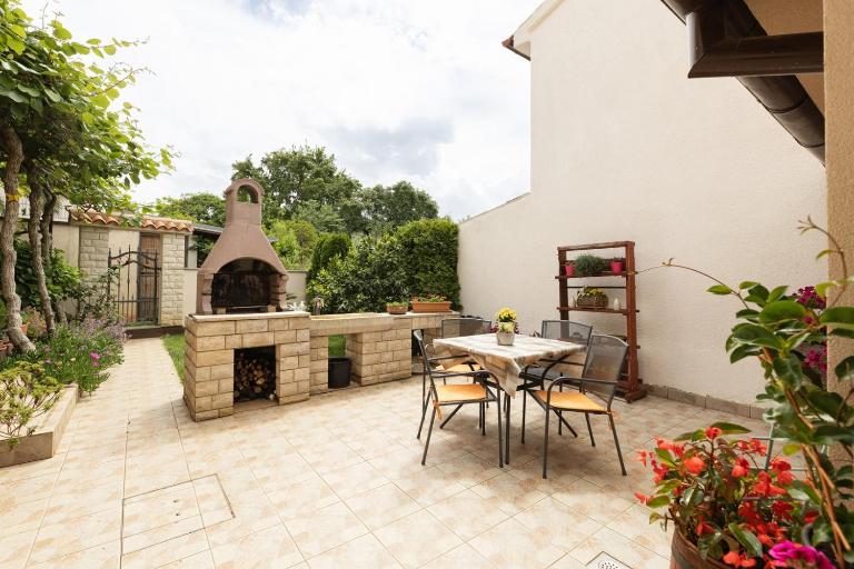 Apartment Neli - B&B Pula