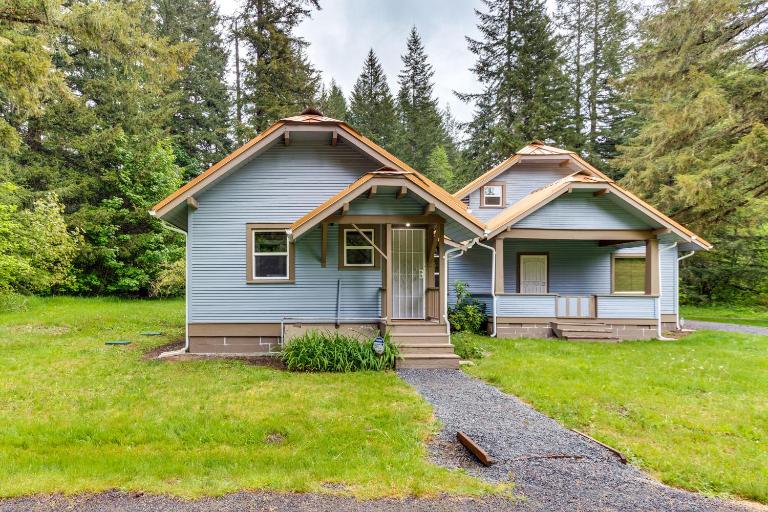 Mt Rainier Retreat 7 Mi to Park Entrance! - B&B Ashford
