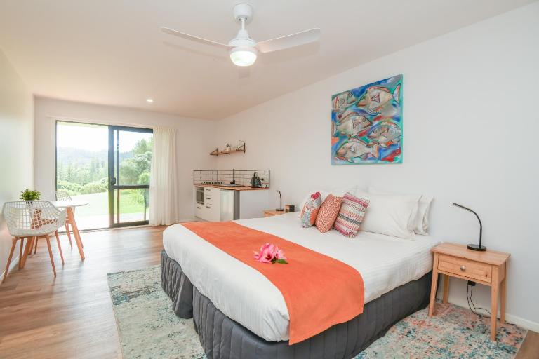 Polynesian Apartments - B&B Burnt Pine
