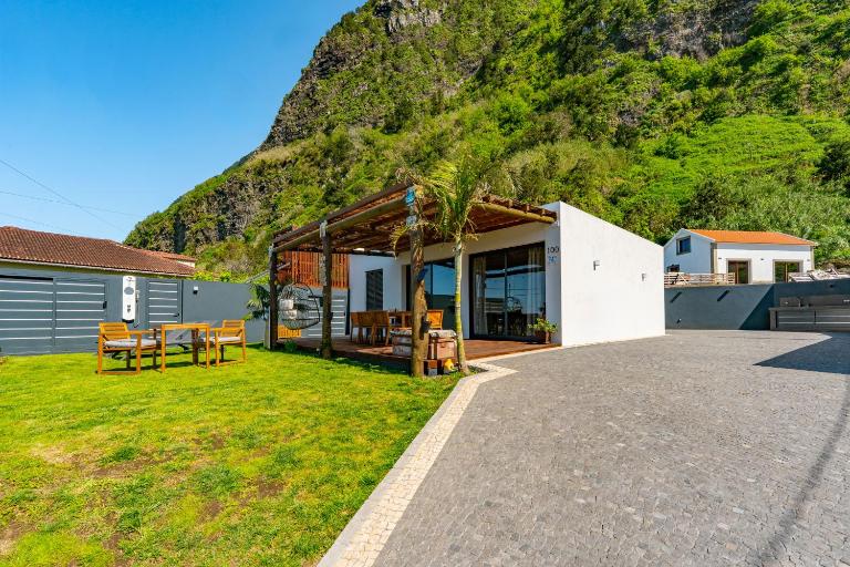 Fajã Lodges - House Ash - B&B São Vicente