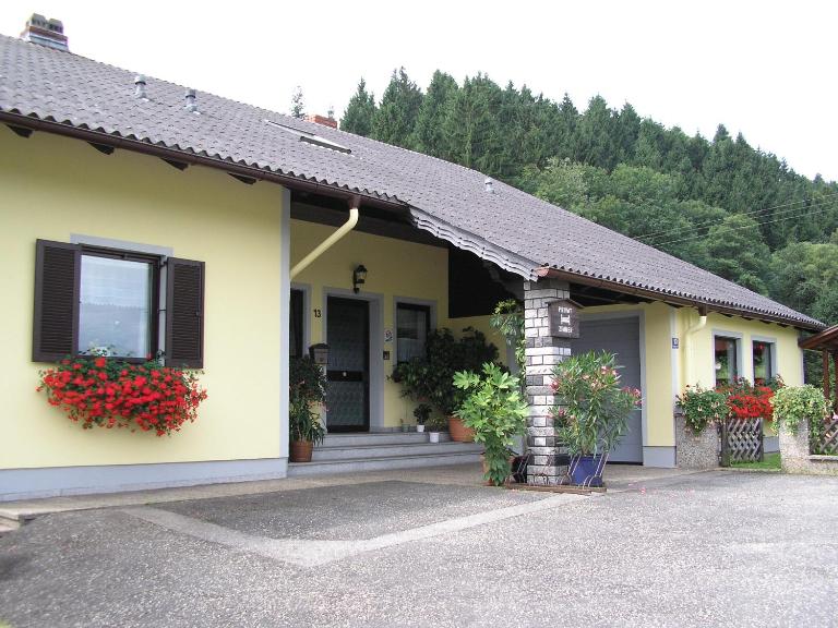 Gästehaus Lumesberger - Chambres d'hôtes Grein