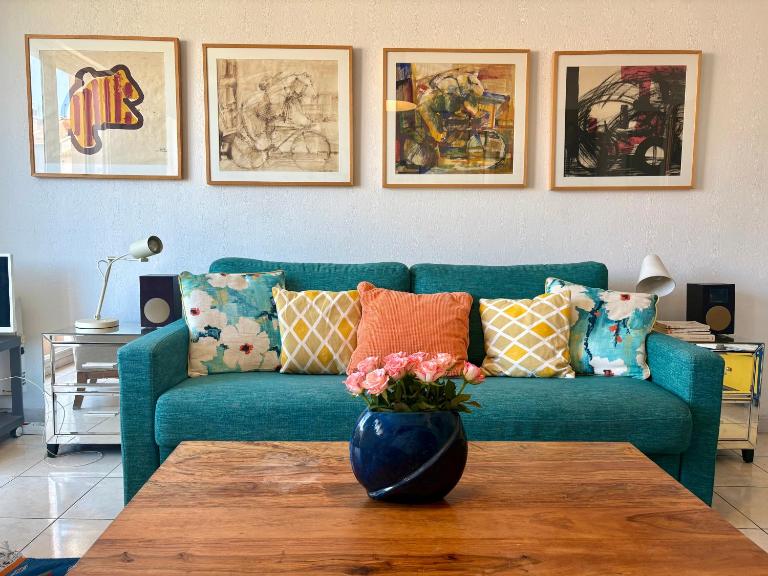 Cosy T2 avec balcon au Mourillon, à 1OOm de la plage - Chambres d'hôtes Toulon
