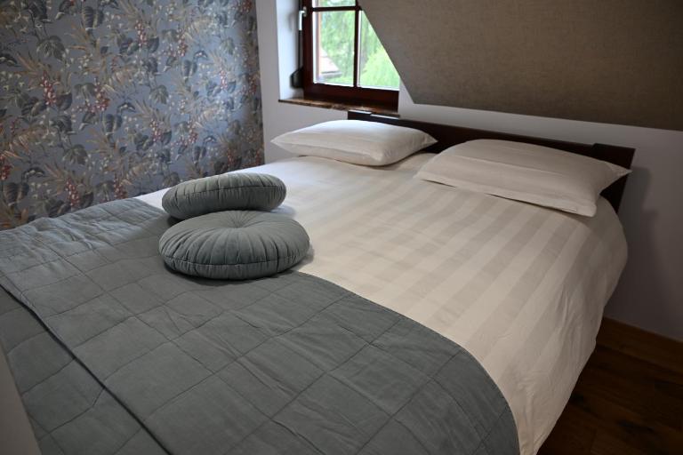 Sobe in apartma Portus - Bed and Breakfast Rakek