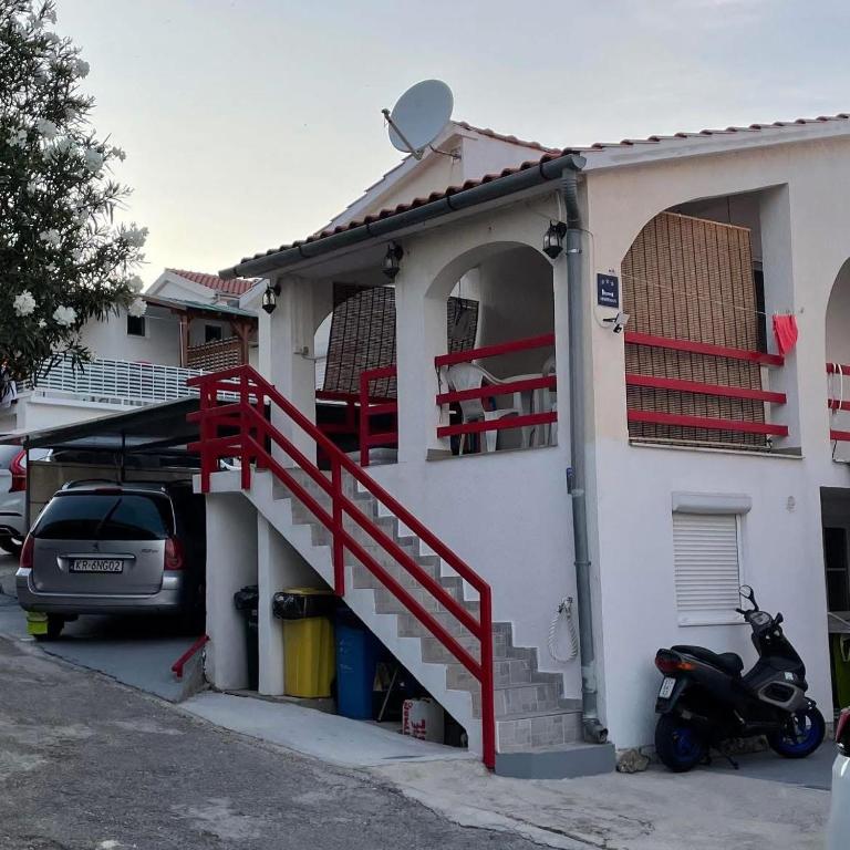 Apartments Matas - Bed and Breakfast Rogoznica