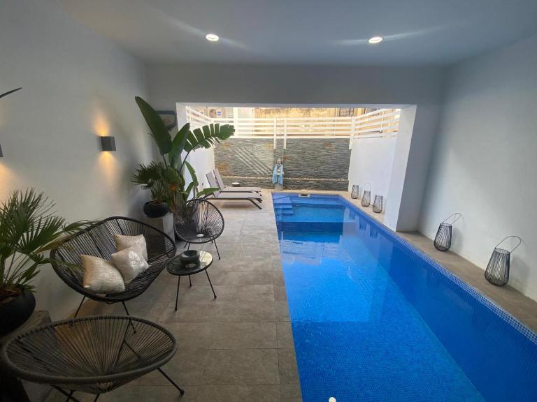 Luxurious 3 Bedroom with POOL - B&B San Julián