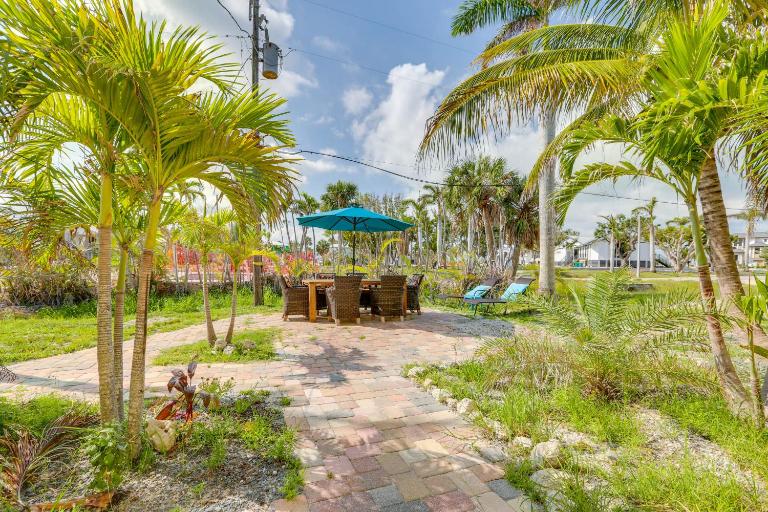 Walk to Beach: Fort Meyers Home w/ Patio! - B&B Fort Myers Beach